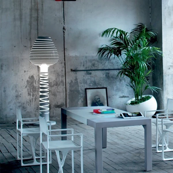 Lampadaire Lady Mary - Serralunga – Image 4