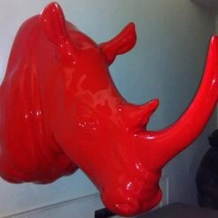 Tête De Rhinoceros Rouge Laqué - Tex Artes